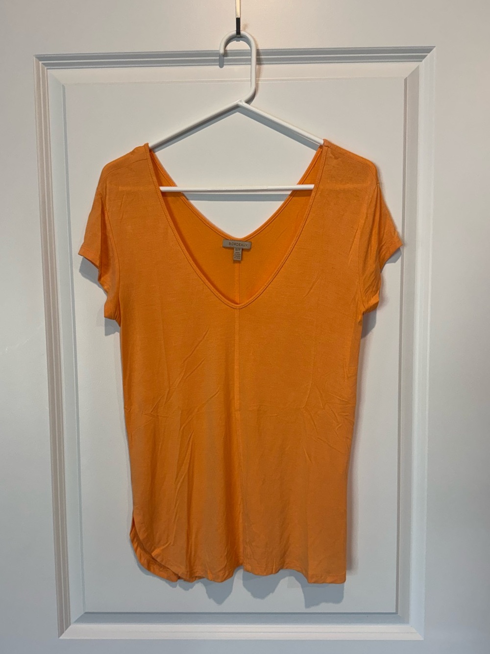 Bordeaux Bright Orange V‑Neck Short Sleeve Tee